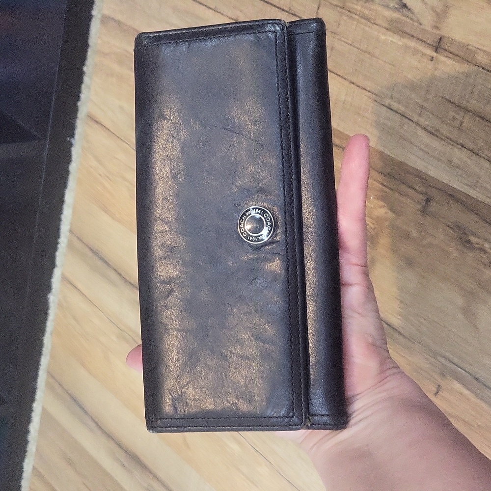 COACH Black Leather Bi-Fold Wallet w/ Lots of Card Slots and Coin Pocket